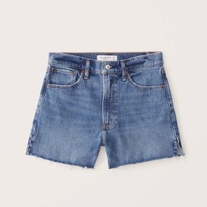 Abercrombie High Rise Mom Shorts 4” size 26